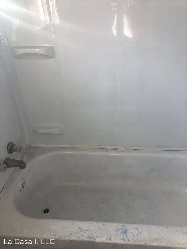 Building Photo - 2 br, 1 bath House - 2327 Mersington Ave