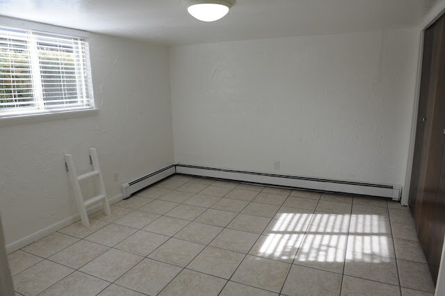 Building Photo - 1175 Ash Ave
