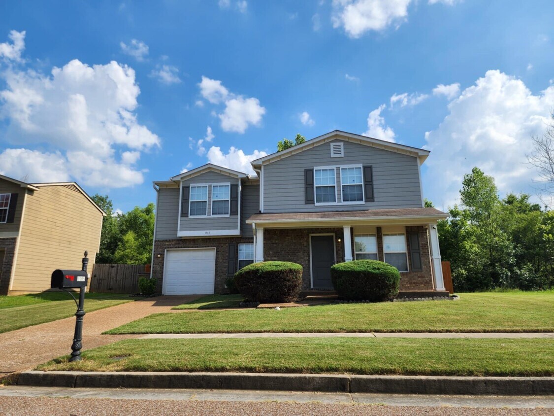 Foto principal - 9965 Branley Oak Dr