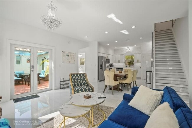 Building Photo - 833 SW 17th St