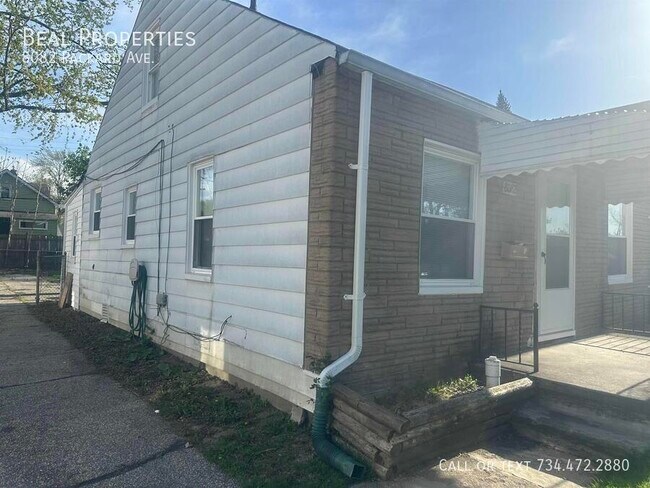 Building Photo - 8082 Packard Ave