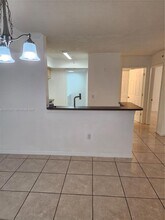 Building Photo - 2433 Centergate Dr