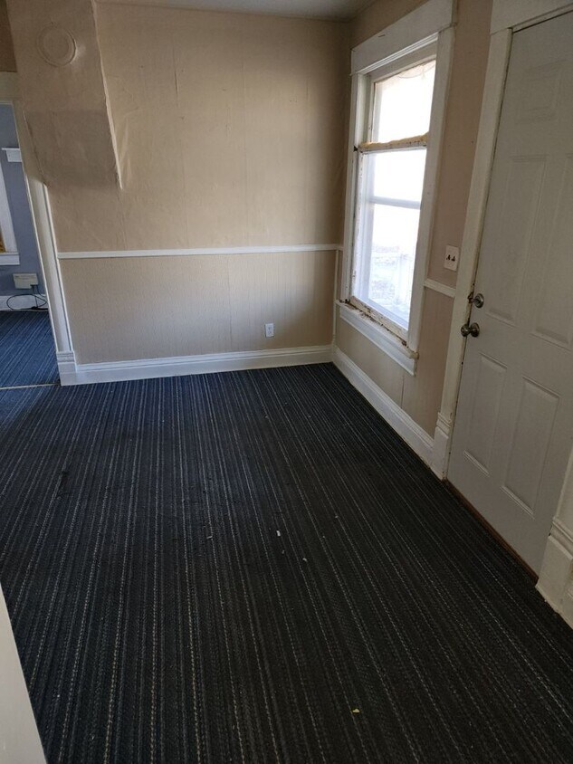 Foto principal - 117 E. 2nd St. #A