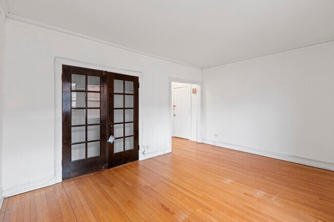 Foto del edificio - 4505 N Greenview Ave