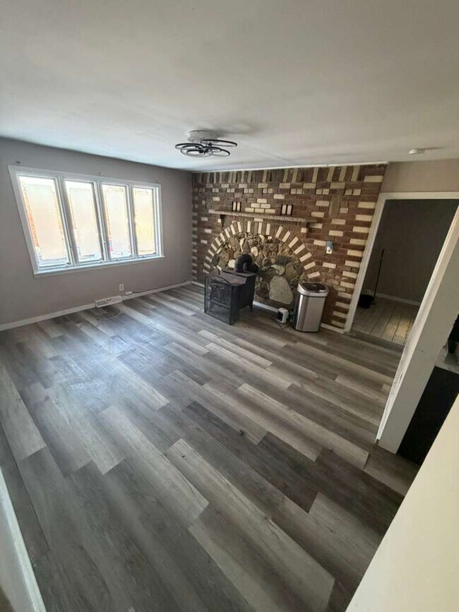 Foto del edificio - 23 Laurel Trail