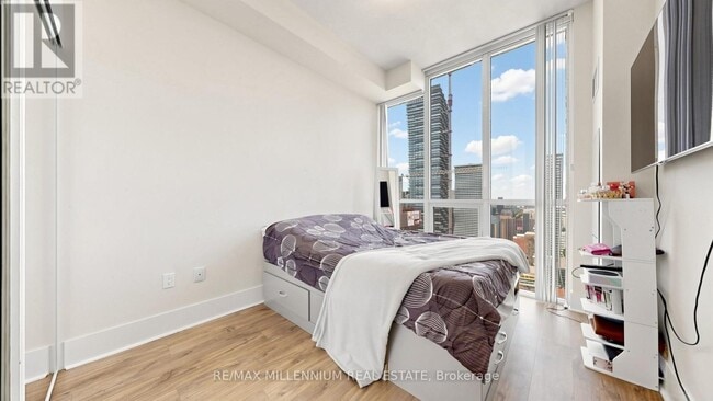 Building Photo - 3975 Grand Park Dr