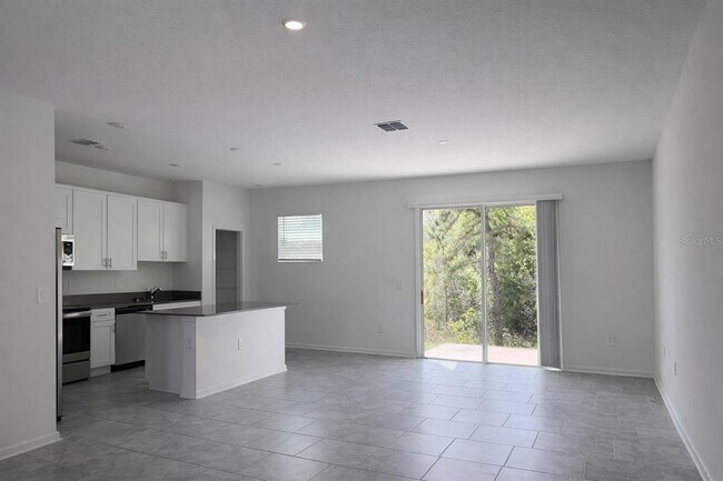 Foto del edificio - 7436 Stone Crk Trl