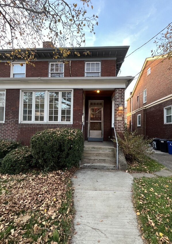 Foto principal - 2268 Shady Ave