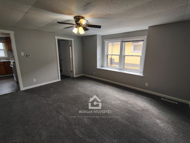 Building Photo - 2322 S Mulberry St