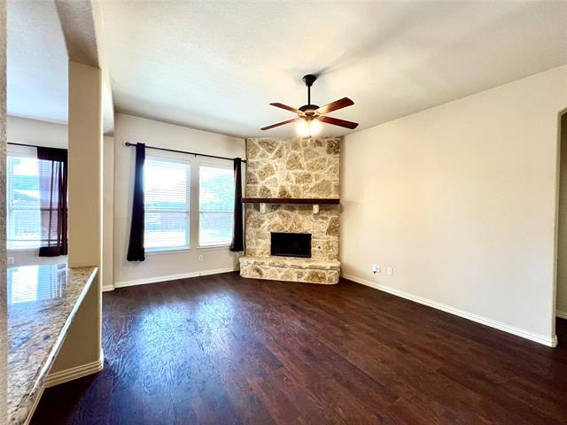 Foto del edificio - 5201 Pinewood Dr