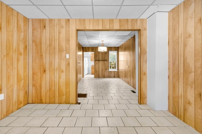 Building Photo - Charming 2-Bedroom Home with Private Backyard in Allentown