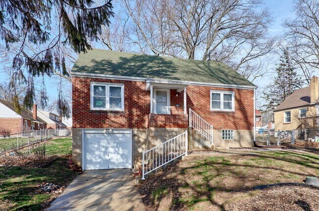 Foto del edificio - 8601 Belhaven Dr