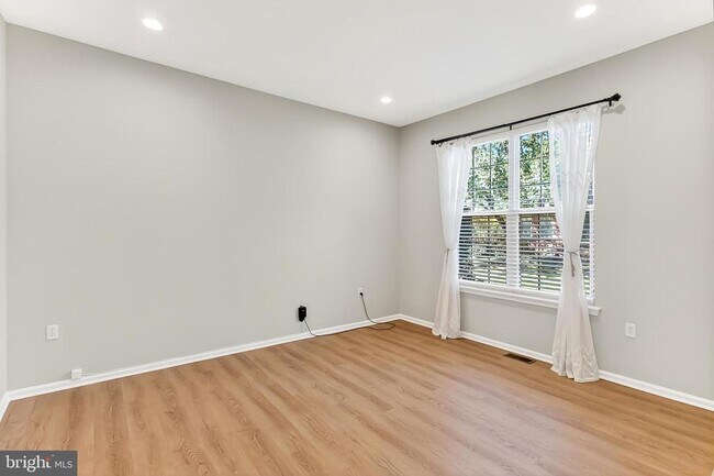 Foto del edificio - 2410 Dakota Lakes Dr