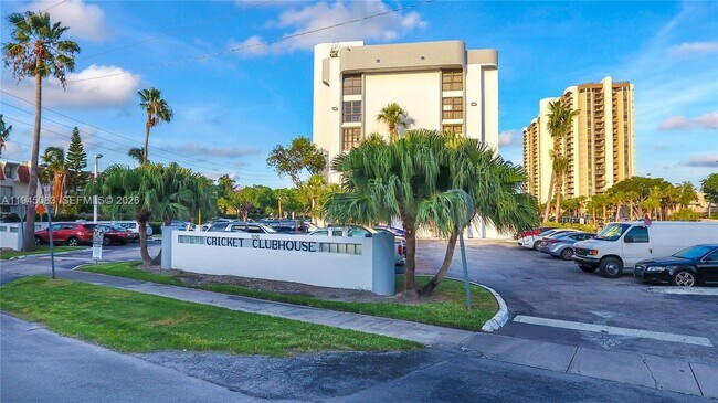 Foto del edificio - 1650 NE 115th St