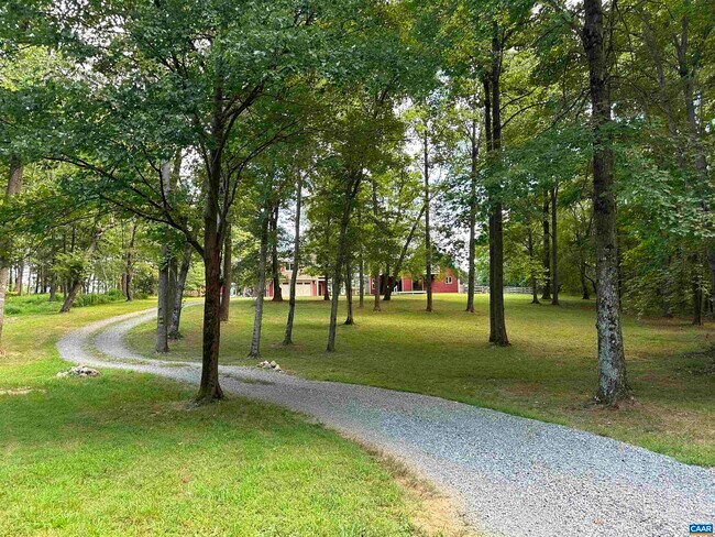 Building Photo - 5275 Wesley Chapel Rd