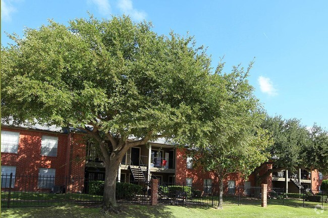 Building Photo - Morningside Green