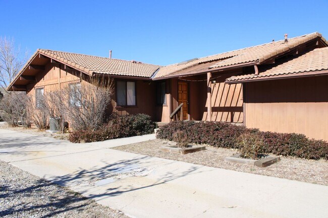 Building Photo - Coming soon In Bear Valley Springs..