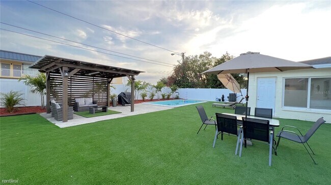 Foto del edificio - 4 br, 3 bath House - 2580 i 57Th Avenue N