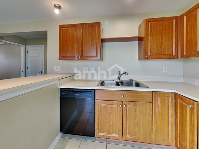 Building Photo - 6214 Kiteridge Dr