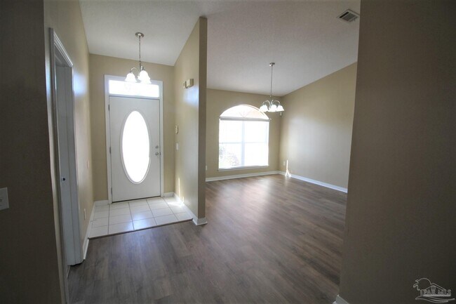 Building Photo - 1100 Freeboard Blvd