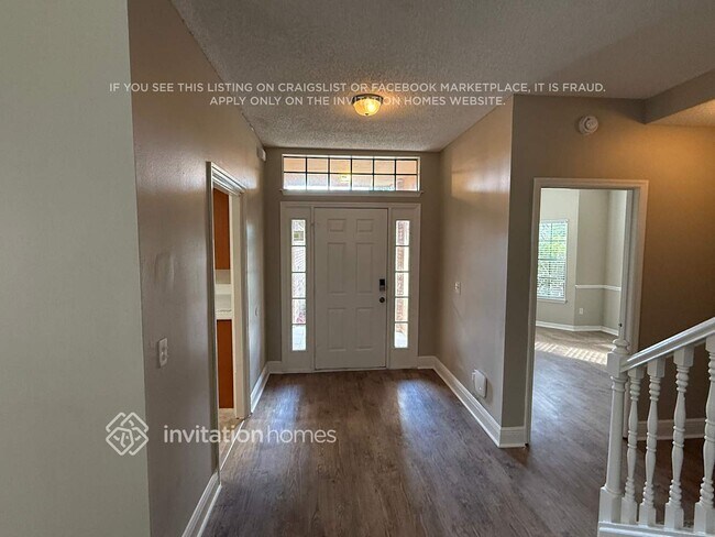 Foto del edificio - 709 Remington Oak Dr