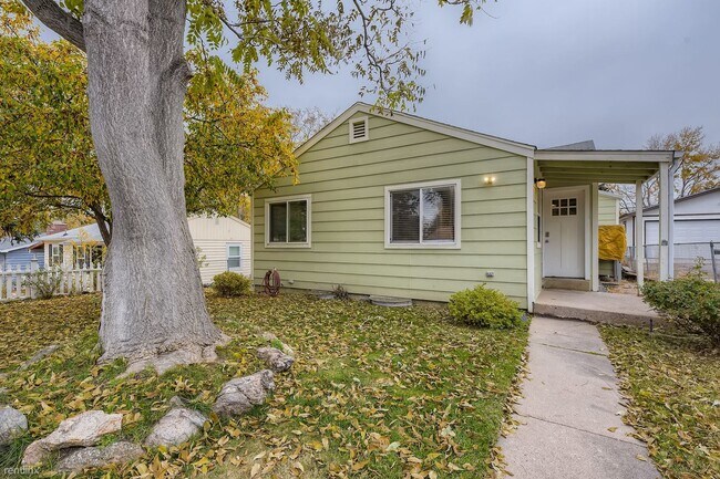 Foto del edificio - 5 br, 2 bath House - 4045 South Elati Street