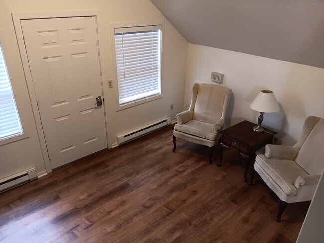 Foto del edificio - 627 NE Opal St