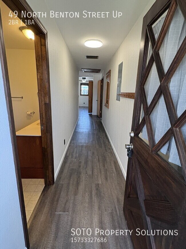 Foto del edificio - 49 N Benton St