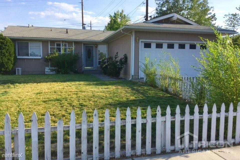 Primary Photo - 2730 W 7th St