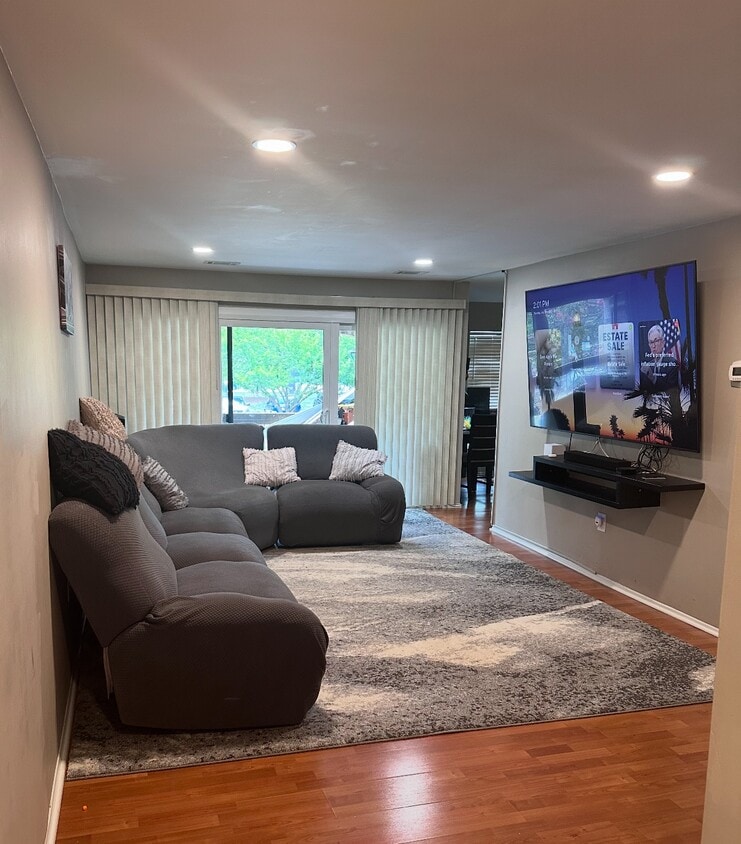 Photo - 423 Christopher Ave (Gaithersburg, MD)