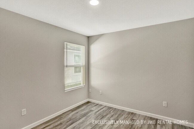 Building Photo - 8570 Susie St