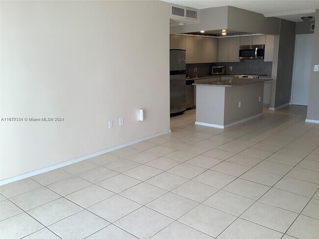 Foto del edificio - 150 SE 25th Rd