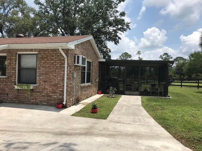 Building Photo - 18480 Glades Cut Off Rd