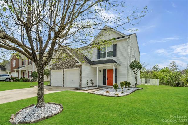 Building Photo - 10815 Glenluce Ave