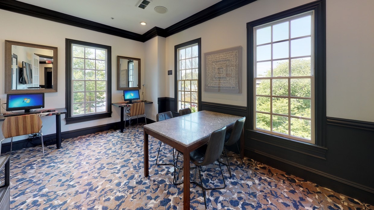 Photo - Fairfax Square Apartments