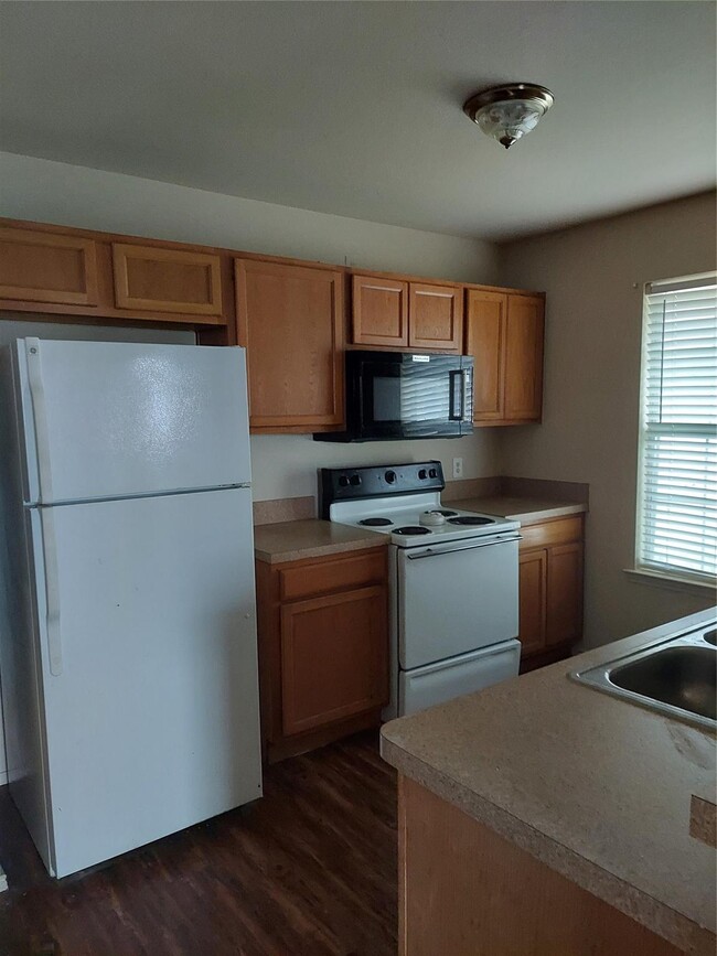 Foto del edificio - 2700 NW 19th St