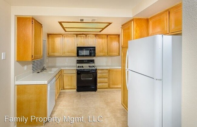 Building Photo - 3 br, 2 bath House - 4541 Savin Cir
