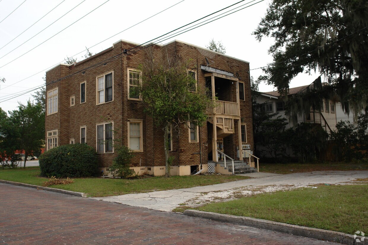 Building Photo - 831 S Missouri Ave