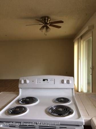 Foto del edificio - 2 br, 1 bath Apartment - 2435 Bethards Dr