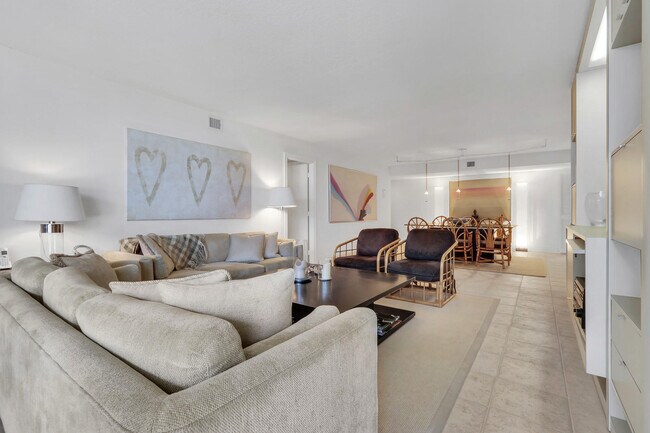 Foto del edificio - 3250 S Ocean Blvd