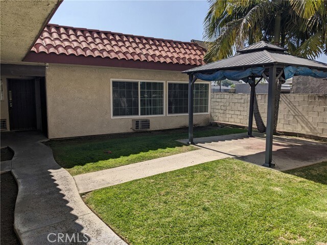 Building Photo - 3300 W Orange Ave