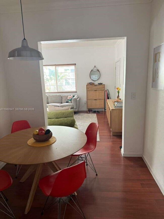 Foto del edificio - 901 Meridian Ave