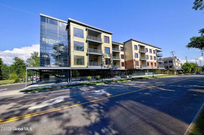 Foto del edificio - 116 West Ave