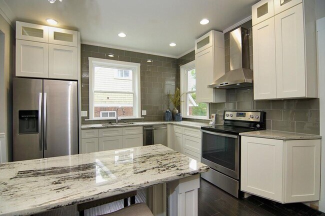 Foto del edificio - Modern Upgrades in Clifton