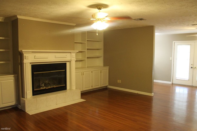 Building Photo - 1676 Belfield Rd
