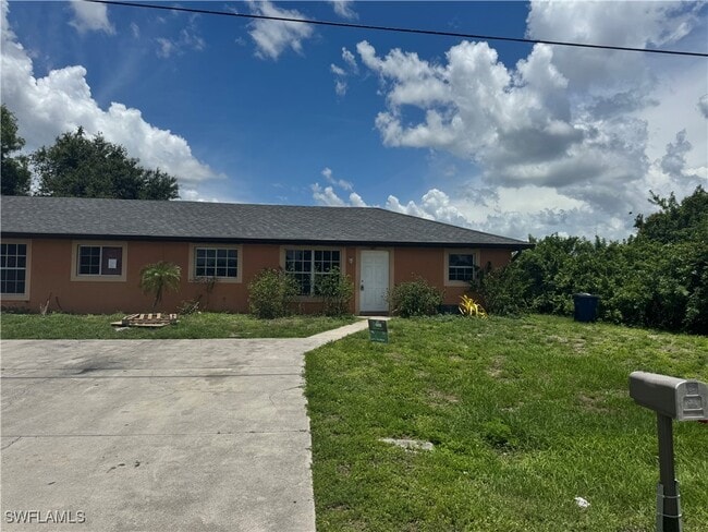 Building Photo - 743 Ivan Ave S