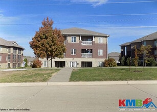 Building Photo - 4922 E Court St