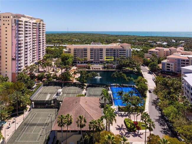 Building Photo - 765 Crandon Blvd