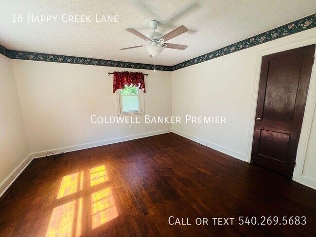 Foto del edificio - 16 Happy Creek Ln