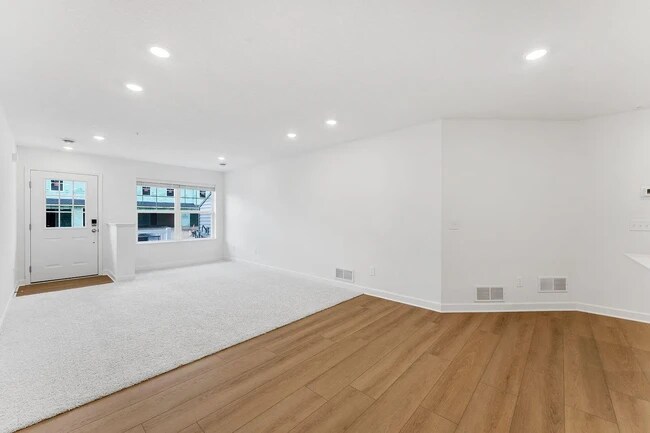 Foto del edificio - 5297 Long Pointe Pass